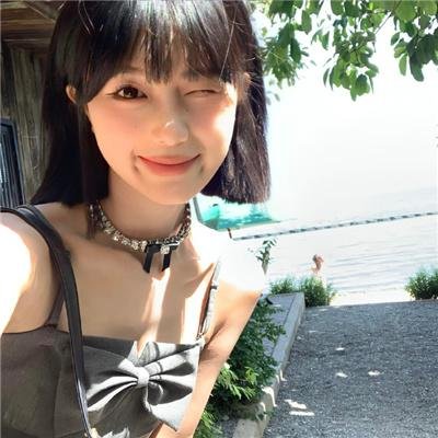 逆流的色彩海报